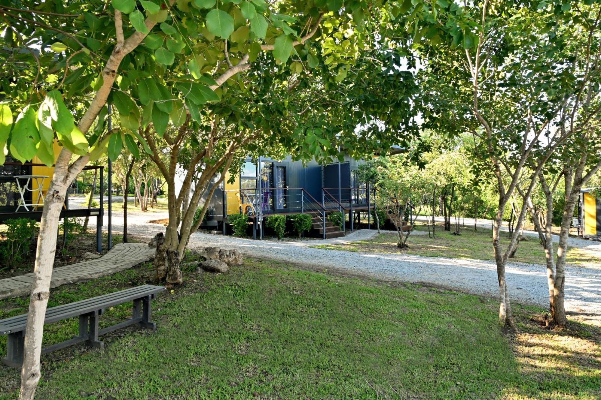 Sleepover Kruger Gate Скукуза Екстериор снимка